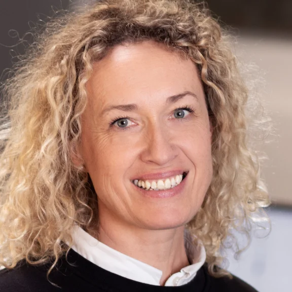 Mariola Andrzejewski, Großformatdruck<br>Marketing